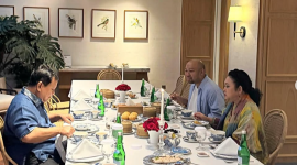 Presiden RI Prabowo Subianto berbuka puasa bersama sang putra Didit Hediprasetyo dan Titiek Soeharto. (Instagram.com @prabowo)

