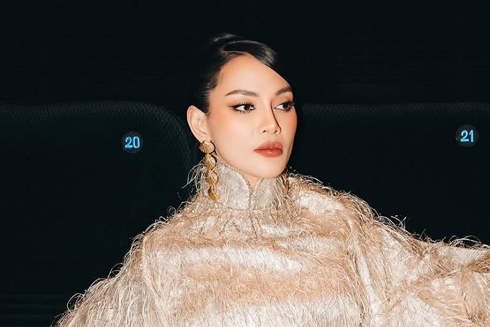 Erika Putri Carlina, lebih dikenal dengan nama panggung Erika Carlina. (Instagram.com @eri.carl)