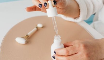 Rahasia Kulit Awet Muda: Memilih Produk Anti-Aging yang Tepat