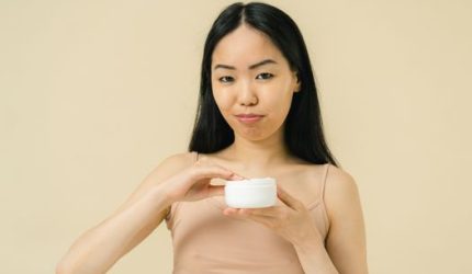 Rahasia Kulit Wajah Sehat Berkilau: Rutinitas Minimalis untuk Hasil Maksimal