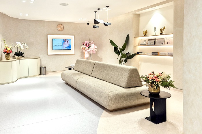 Ultherapy Prime Jakarta menawarkan layanan skin tightening nonbedah dengan teknologi MFU-V. Layanan home visit menjadi pilihan bagi pasien yang mengutamakan privasi dan fleksibilitas tanpa mengabaikan evaluasi dokter. (Dok. Ultherapy Prime Jakarta)