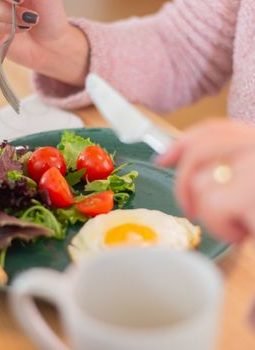 Diet Remaja Sehat: Hindari Jebakan Tren Instan, Prioritaskan Nutrisi Tepat